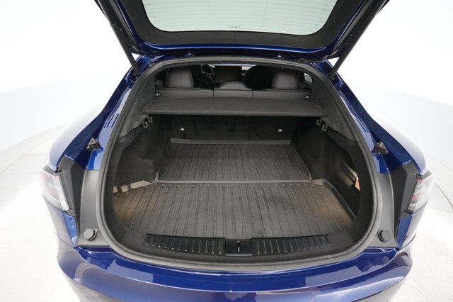 2022 Tesla Model S — photo 6 of 22