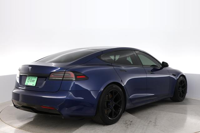 2022 Tesla Model S — photo 2 of 22