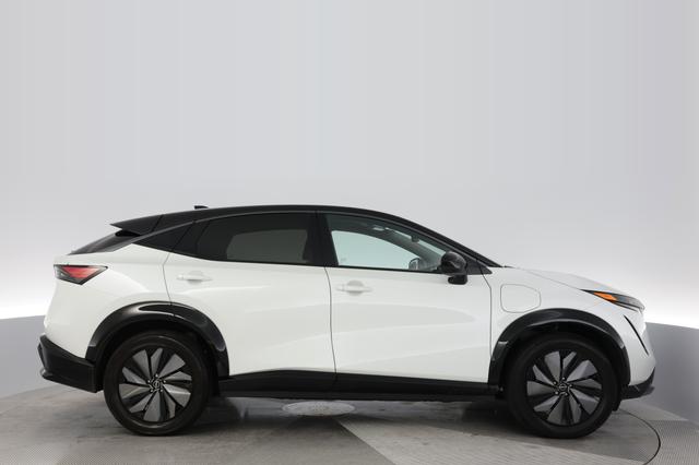 2025 Nissan Ariya — photo 10 of 22
