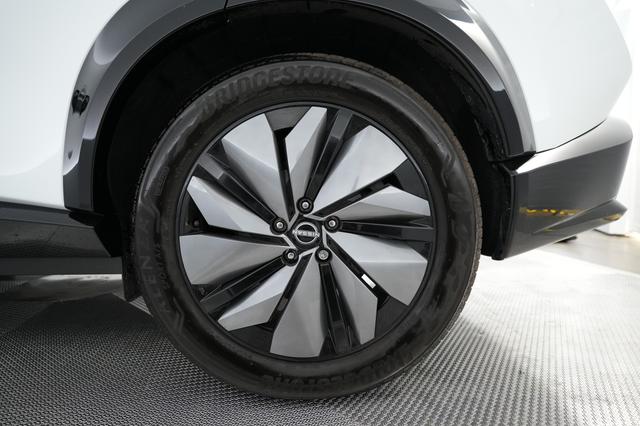 2025 Nissan Ariya — photo 7 of 22
