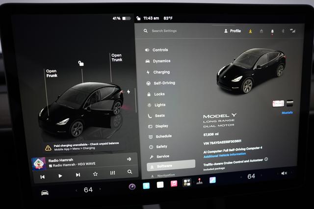 2025 Tesla Model Y — photo 5 of 26