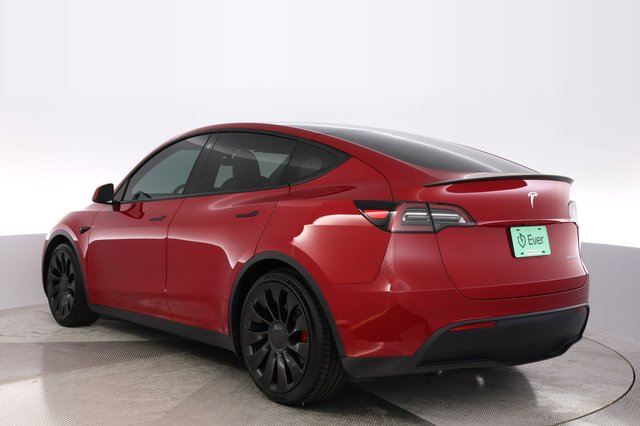 2022 Tesla Model Y — photo 13 of 23