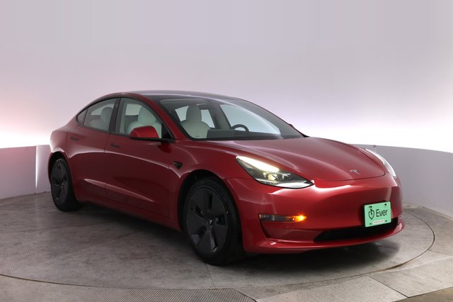 2021 Tesla Model 3 — photo 10 of 27