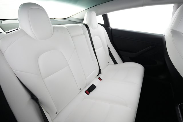 2021 Tesla Model 3 — photo 4 of 27
