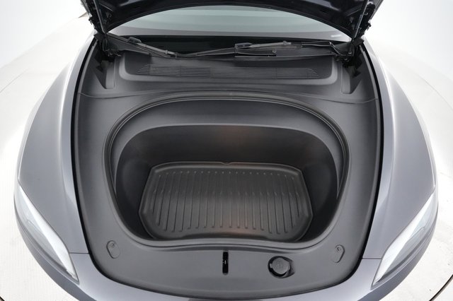 2025 Tesla Model 3 — photo 20 of 21