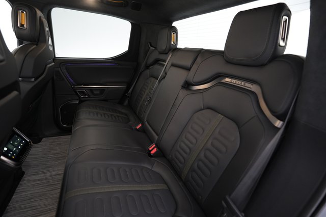 2024 Rivian R1T — photo 19 of 21