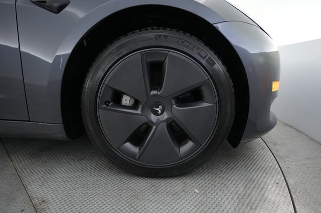 2022 Tesla Model 3 — photo 16 of 22