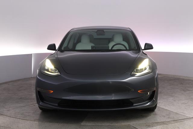 2022 Tesla Model 3 — photo 9 of 22