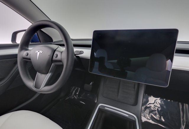 2024 Tesla Model Y — photo 22 of 26
