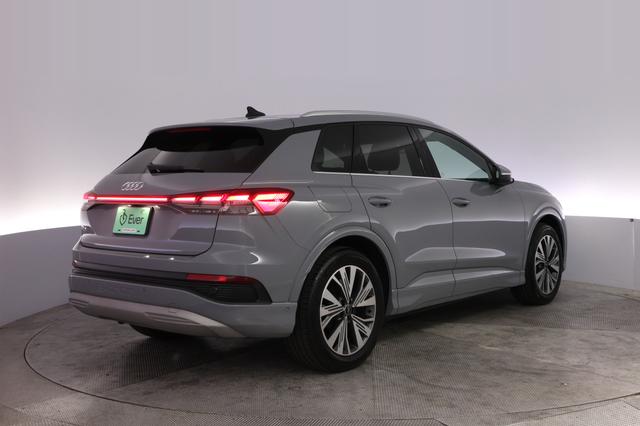 2023 Audi Q4 e-tron — photo 2 of 24