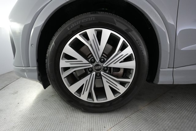 2023 Audi Q4 e-tron — photo 15 of 24