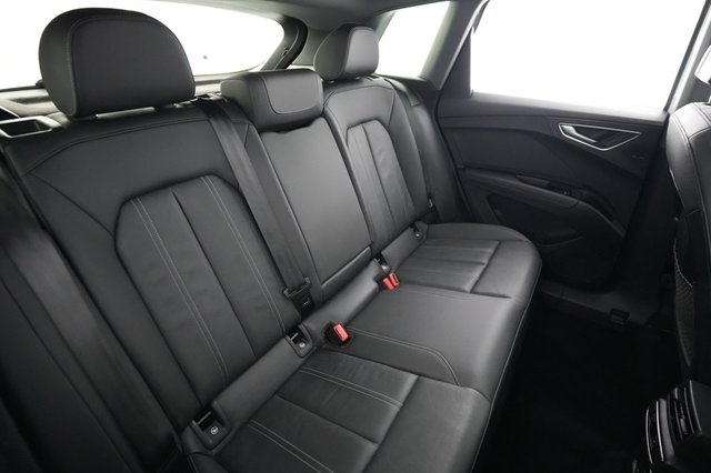 2023 Audi Q4 e-tron — photo 4 of 24