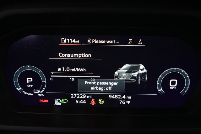 2023 Audi Q4 e-tron — photo 5 of 24