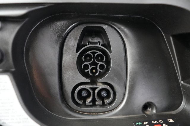 2024 Audi Q4 e-tron — photo 8 of 23