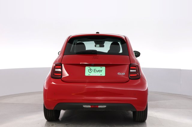 2024 Fiat 500e — photo 12 of 25