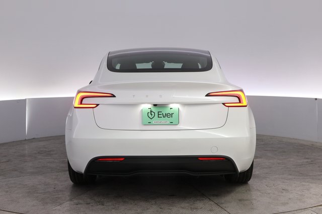 2024 Tesla Model 3 — photo 12 of 23