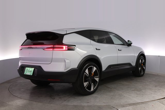 2025 Polestar 3 — photo 2 of 24