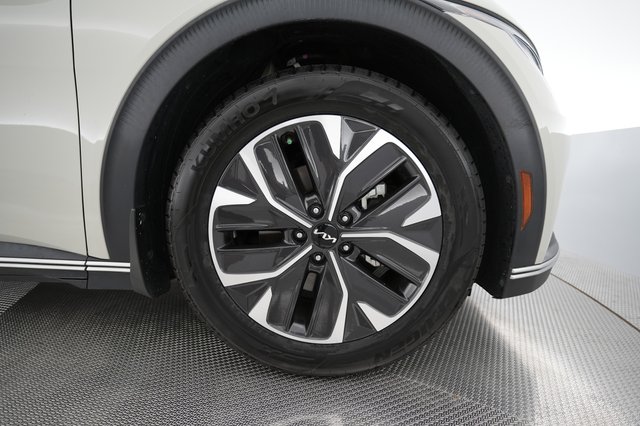 2024 Kia EV6 — photo 16 of 24