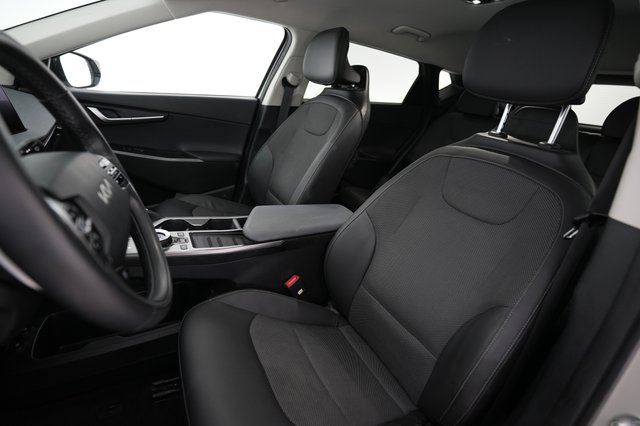 2024 Kia EV6 — photo 3 of 24