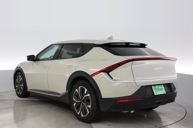 2024 Kia EV6 — photo 13 of 24