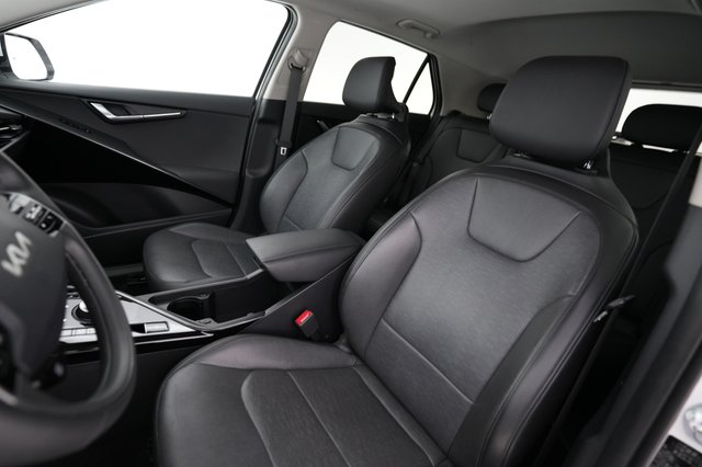 2024 Kia Niro EV — photo 3 of 24