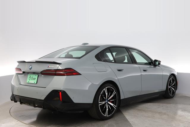 2024 BMW i5 — photo 2 of 23