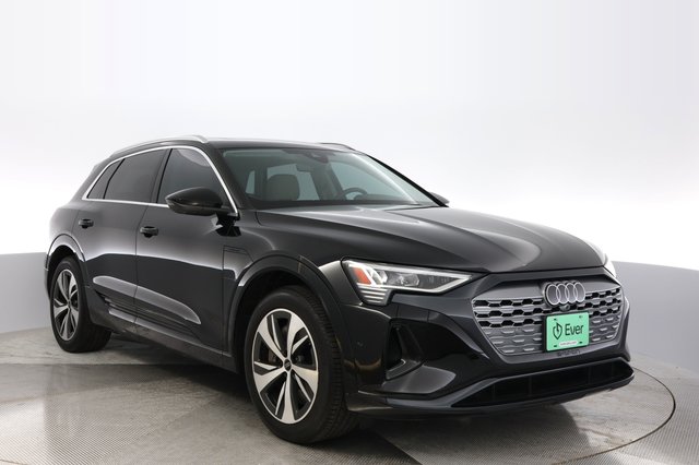 2024 Audi Q8 e-tron — photo 10 of 24