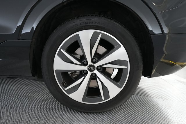 2024 Audi Q8 e-tron — photo 17 of 24