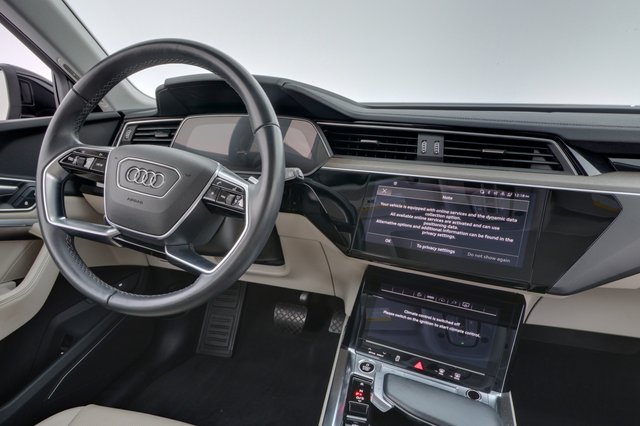 2024 Audi Q8 e-tron — photo 20 of 24