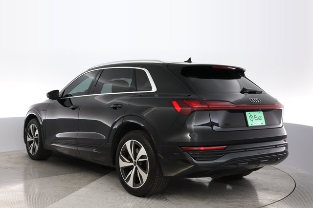 2024 Audi Q8 e-tron — photo 13 of 24