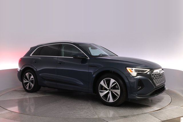 2024 Audi Q8 e-tron — photo 11 of 26