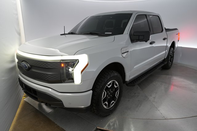 2023 Ford F-150 Lightning — VIN 1FTVW1EL5PWG59132