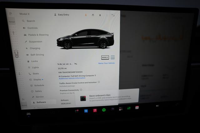 2022 Tesla Model X — photo 5 of 29