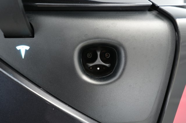 2024 Tesla Model 3 — photo 8 of 26