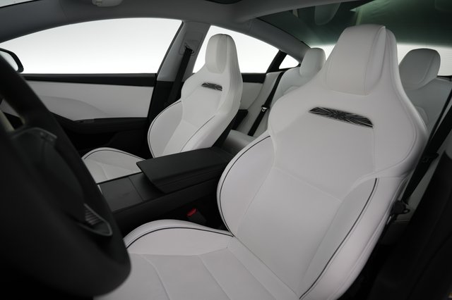 2024 Tesla Model 3 — photo 3 of 26