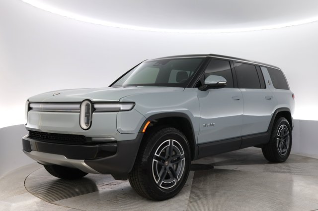 2025 Rivian R1S — VIN 7PDSGBBA0SN047534