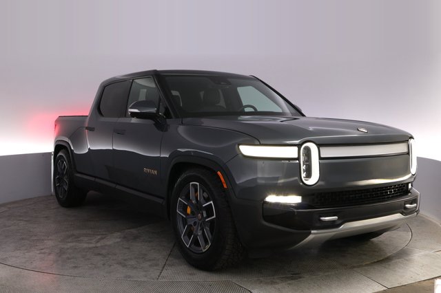 2022 Rivian R1T — photo 10 of 25