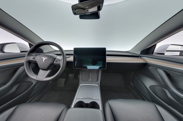2021 Tesla Model 3 — photo 21 of 24