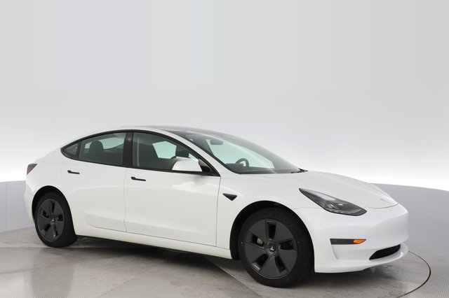 2021 Tesla Model 3 — photo 11 of 24