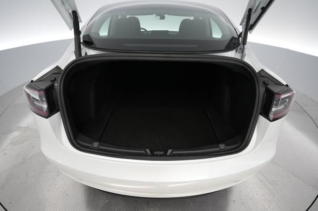2021 Tesla Model 3 — photo 6 of 24
