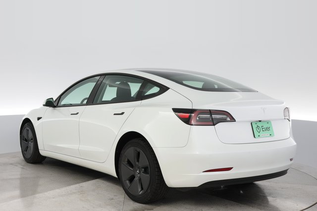 2021 Tesla Model 3 — photo 13 of 24