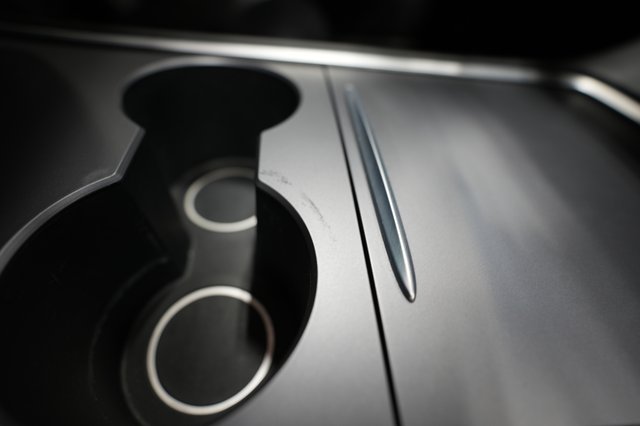 2023 Tesla Model 3 — photo 24 of 26