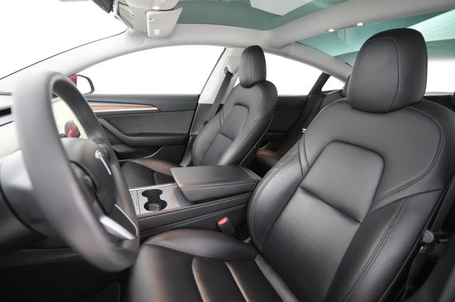 2023 Tesla Model 3 — photo 3 of 26