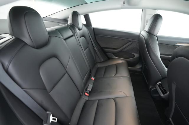 2023 Tesla Model 3 — photo 4 of 26