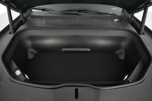 2023 Rivian R1S — photo 22 of 23