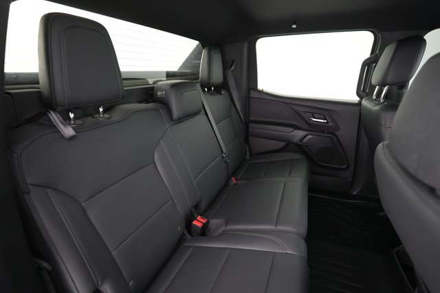 2024 Chevrolet Silverado EV — photo 4 of 18
