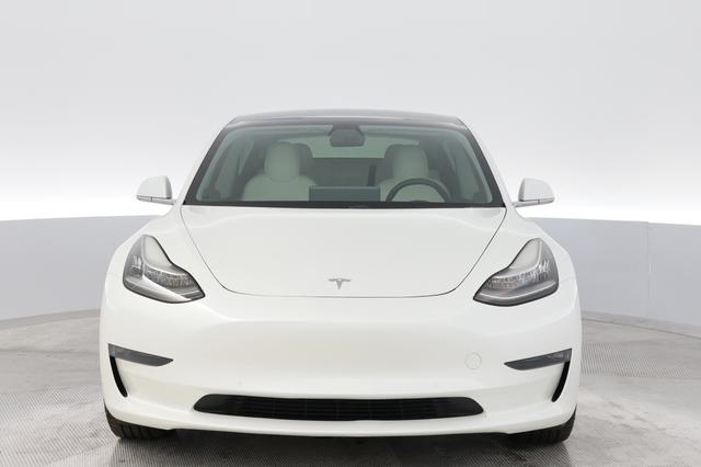2019 Tesla Model 3 — photo 9 of 24
