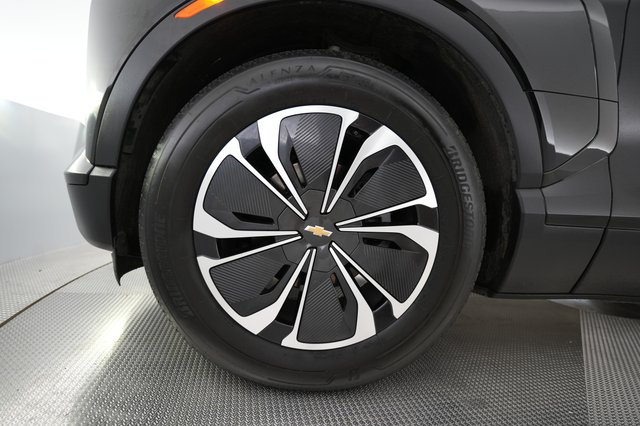 2024 Chevrolet Blazer EV — photo 15 of 24