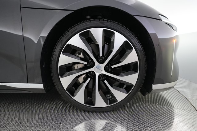 2022 Lucid Air — photo 16 of 24