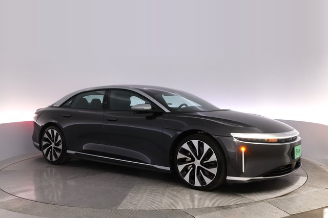 2022 Lucid Air — photo 11 of 24